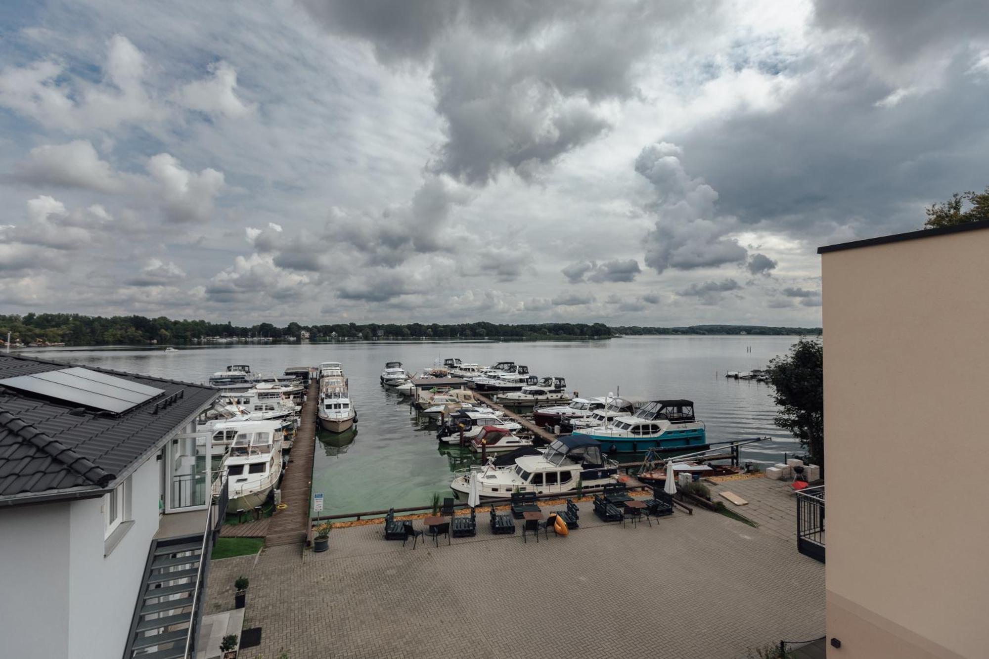 Exklusive Ferienwohnungen An Der Havel Werder  Exteriör bild